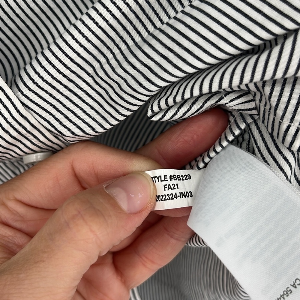 J.Crew Classic Fit Ruffle Collar Button Down Shirt Striped Navy White Preppy 8 - Picture 10 of 11